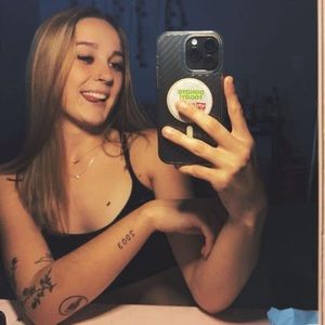 Meet your Posher, Kayli